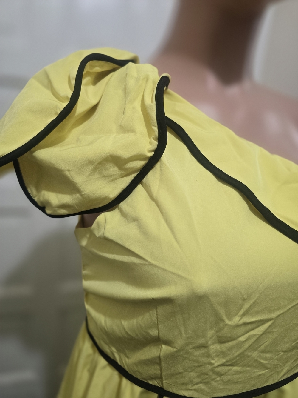 One-Shoulder Lemon Ruffle Maxi Dress - Picture 5 of 10